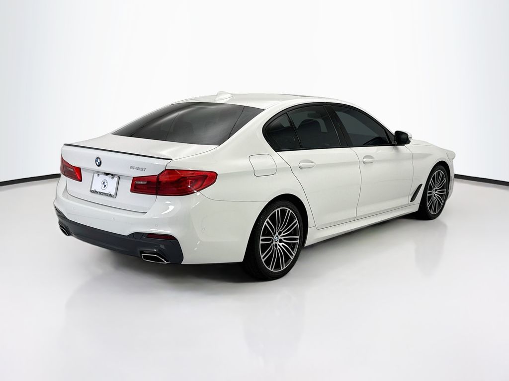 Thumbnail: 2019 BMW 5 Series - 5