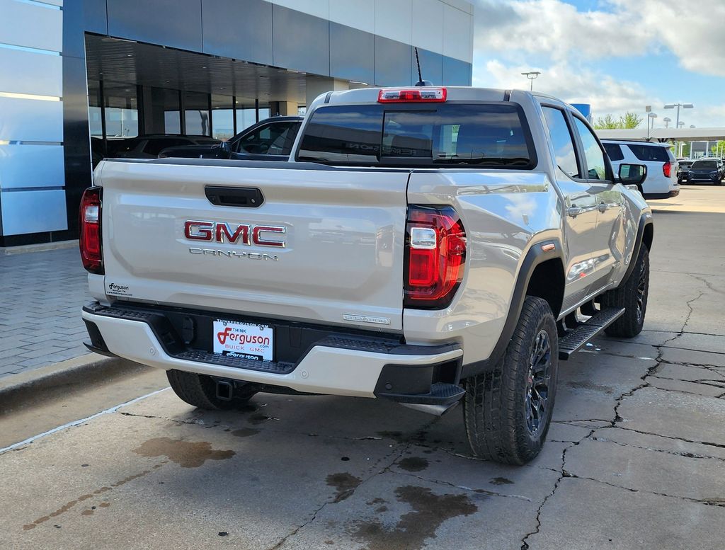 View vehicle photo 4