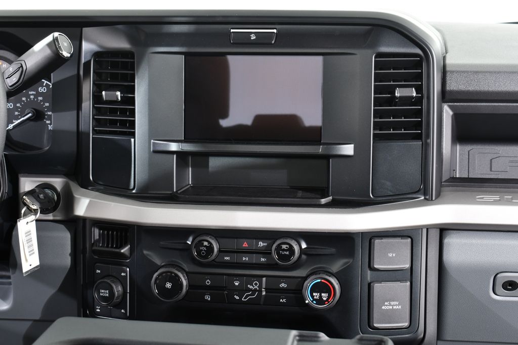 New 2026 White Ford XL image 9