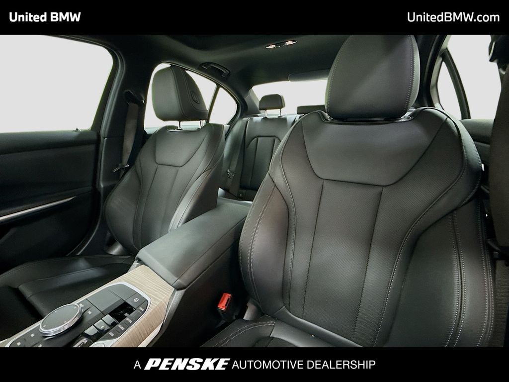 Thumbnail: 2025 BMW 3 Series - 5