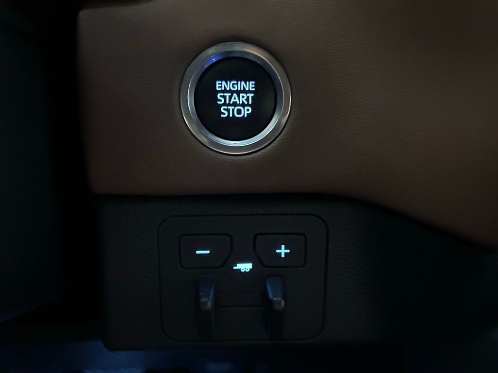 Thumbnail: 2024 Toyota Tundra - 30