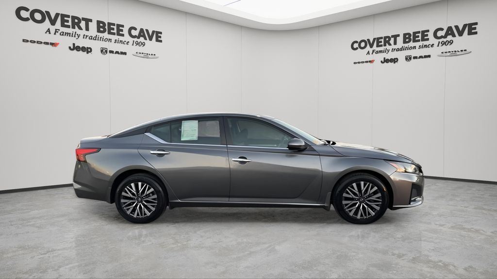 Used Car 2023 Nissan Altima  2.5 Sv For Sale Under $20,000 In Austin, Texas