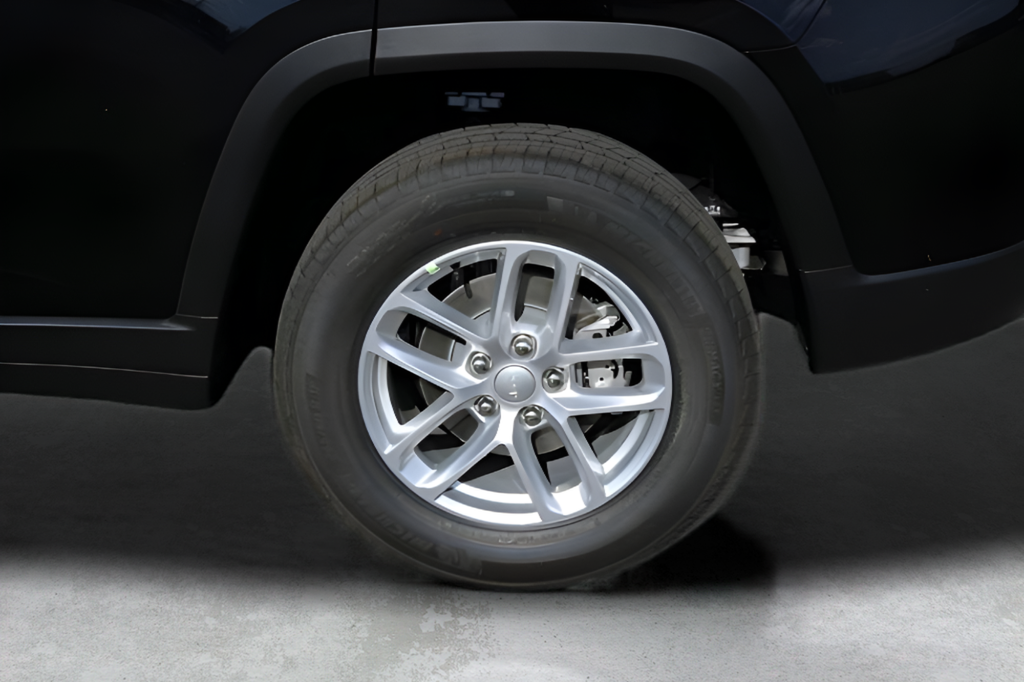 New Car 2025 Jeep Grand Cherokee  Laredo X For Sale In Austin, Texas