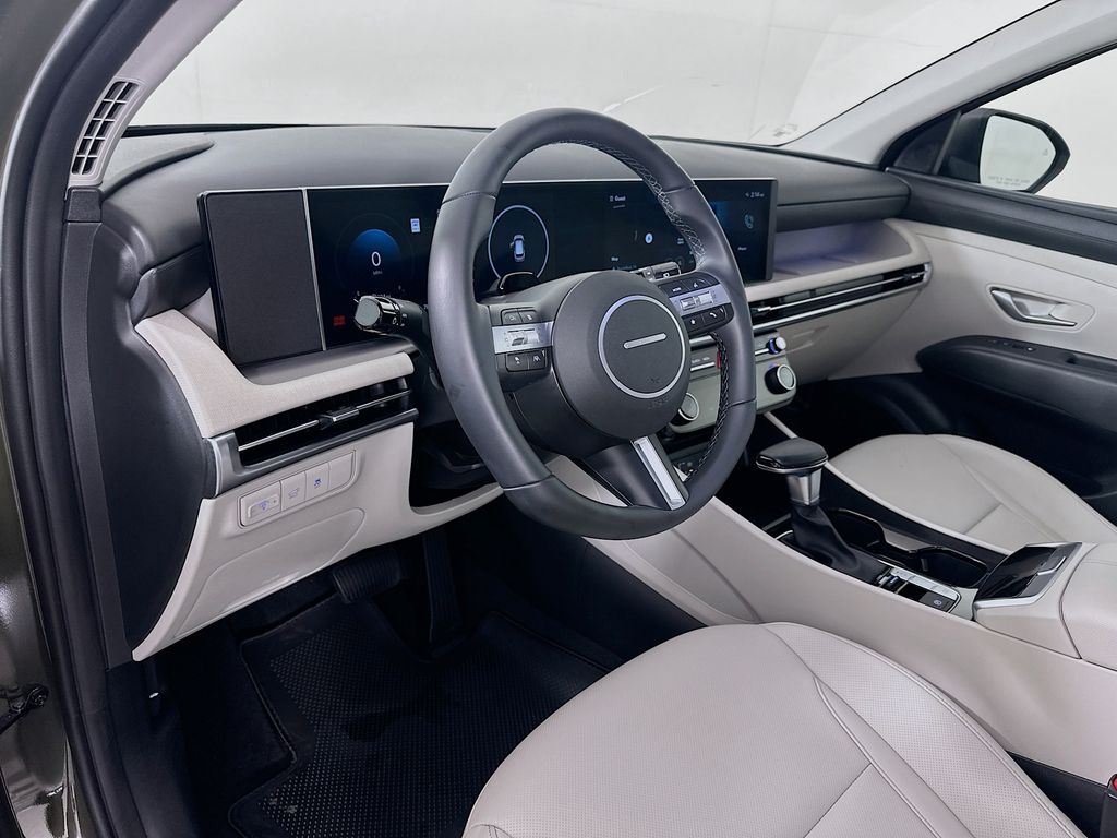 Thumbnail: 2025 Hyundai Tucson - 9