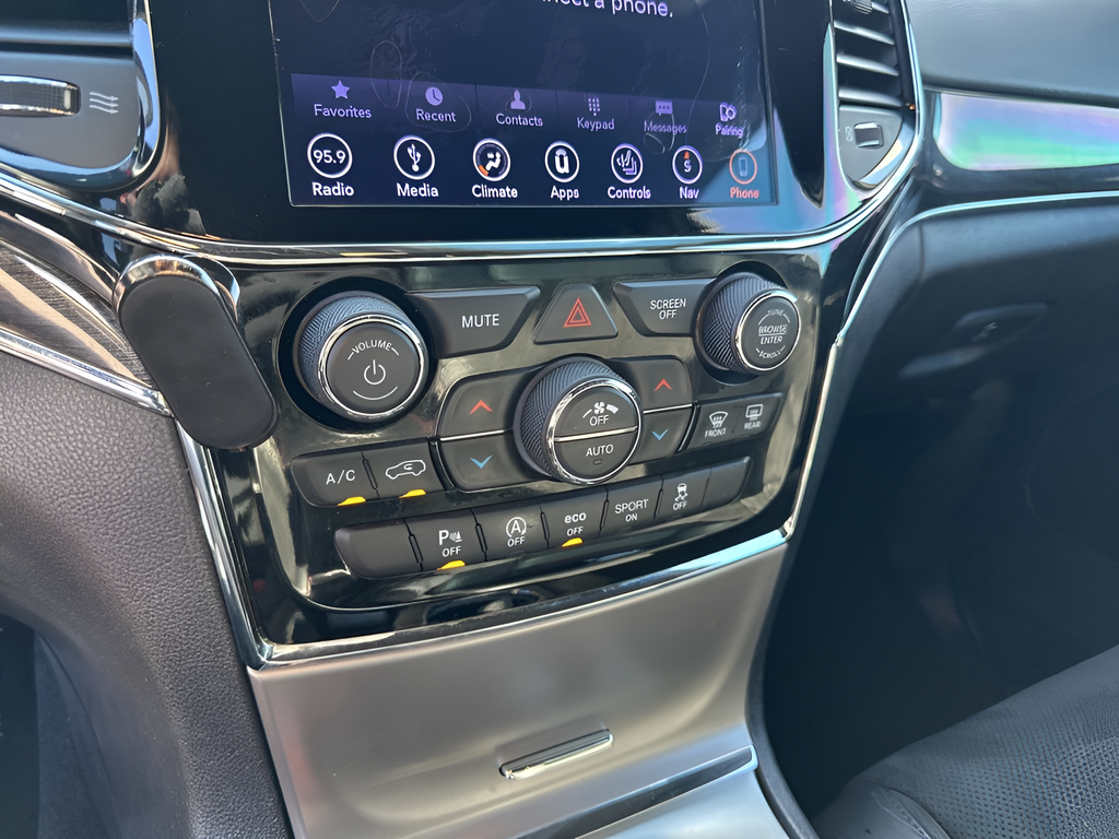 Used Car 2019 Jeep Grand Cherokee  Trailhawk For Sale Under $20,000 In Austin, Texas