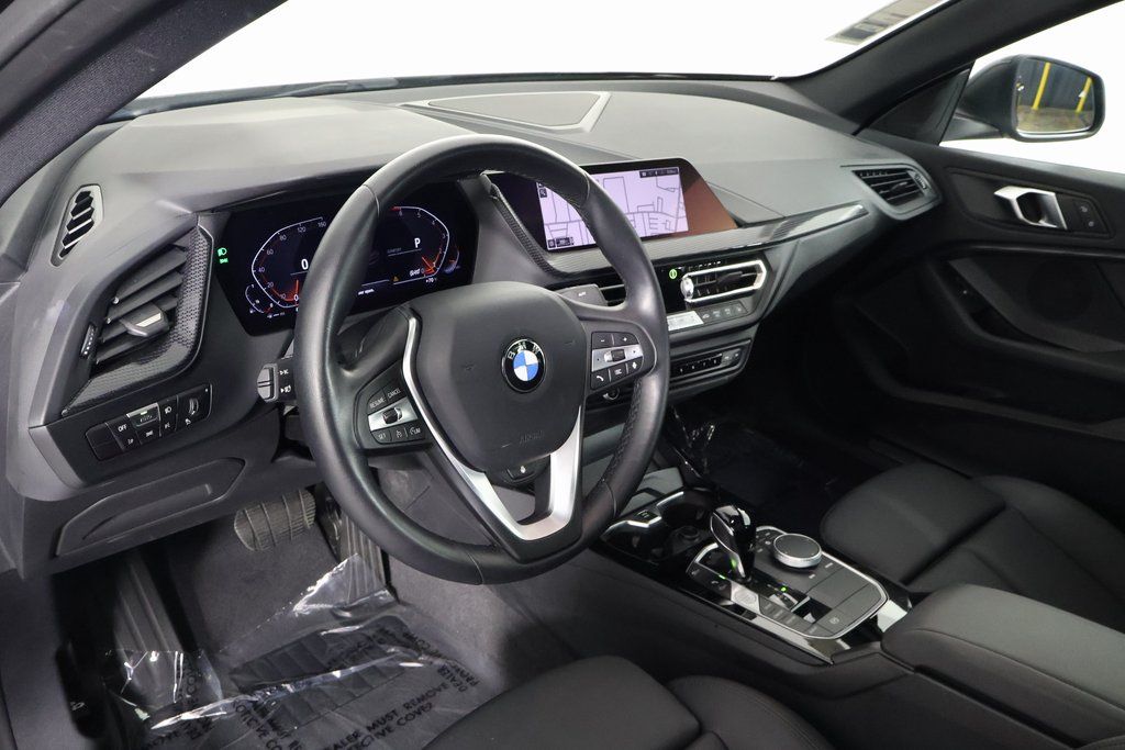 Thumbnail: 2024 BMW 2 Series - 7