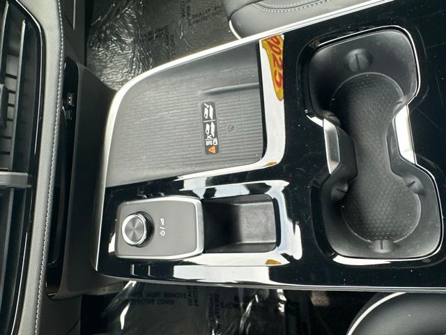 Used 2025 Buick Enclave SUV