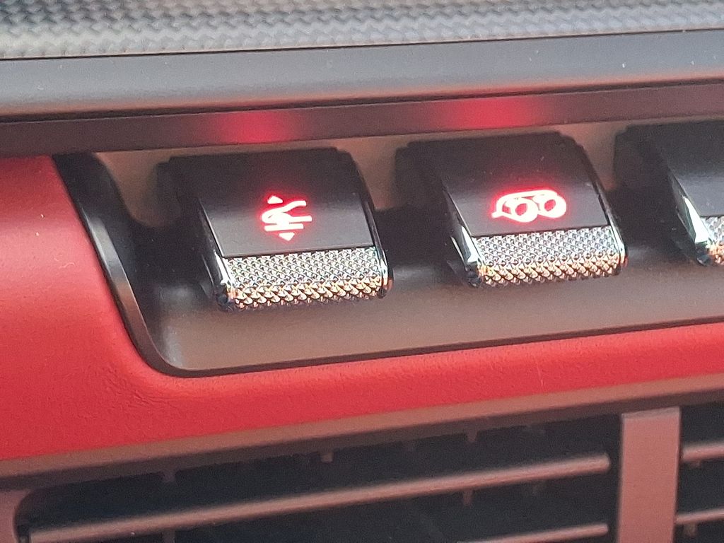 Thumbnail: 2026 Porsche 911 - 25