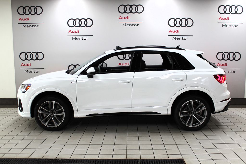 Thumbnail: 2025 Audi Q3 - 3