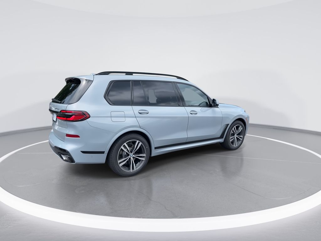 Thumbnail: 2026 BMW X7 - 8