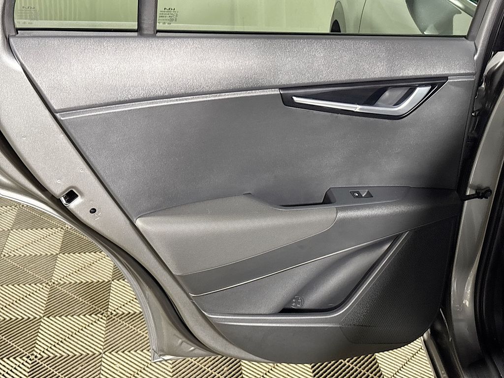 2023 Kia Niro EX