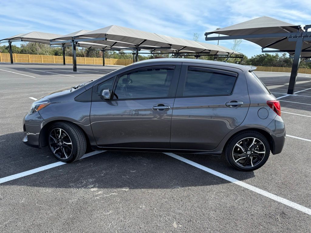 Thumbnail: 2016 Toyota Yaris - 8