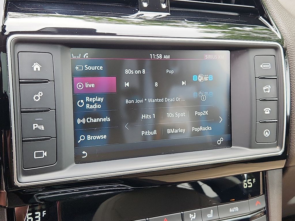 2017 Jaguar F-Pace Prestige 19