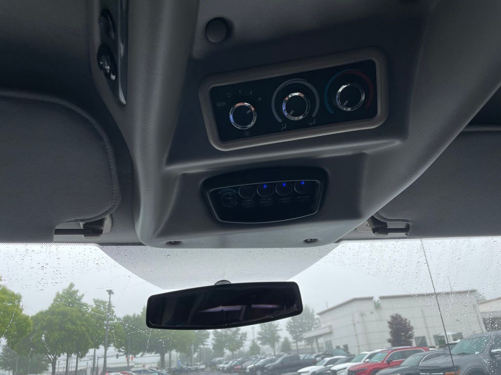 Thumbnail: 2017 Chevrolet Express - 16
