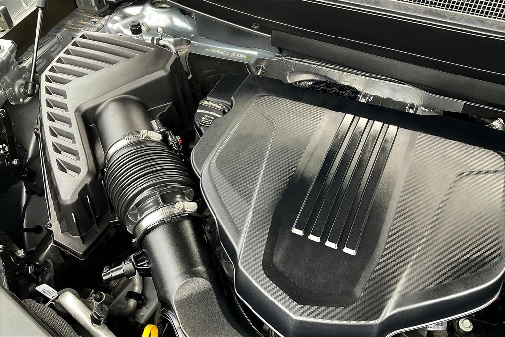 Used 2025 Chevrolet Traverse LT 4D Sport Utility