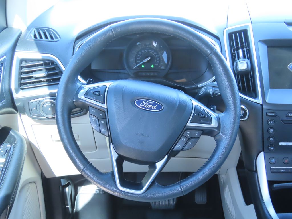 2016 Ford Edge Titanium 6