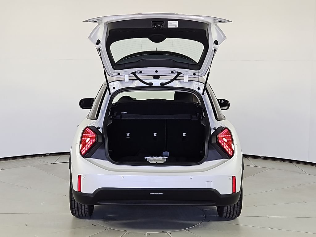 Thumbnail: 2025 MINI Cooper - 10