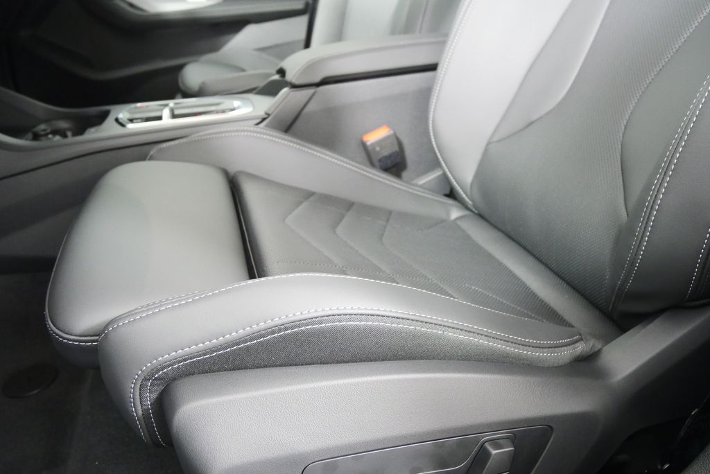 Thumbnail: 2026 BMW 2 Series - 9