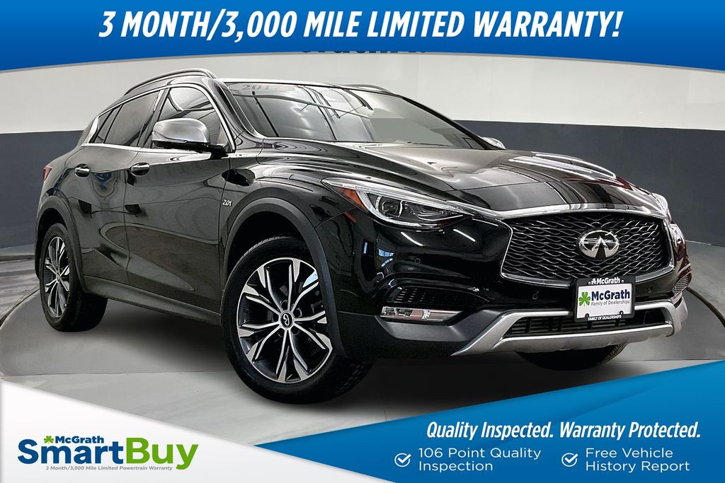 2017 INFINITI QX30 Premium AWD