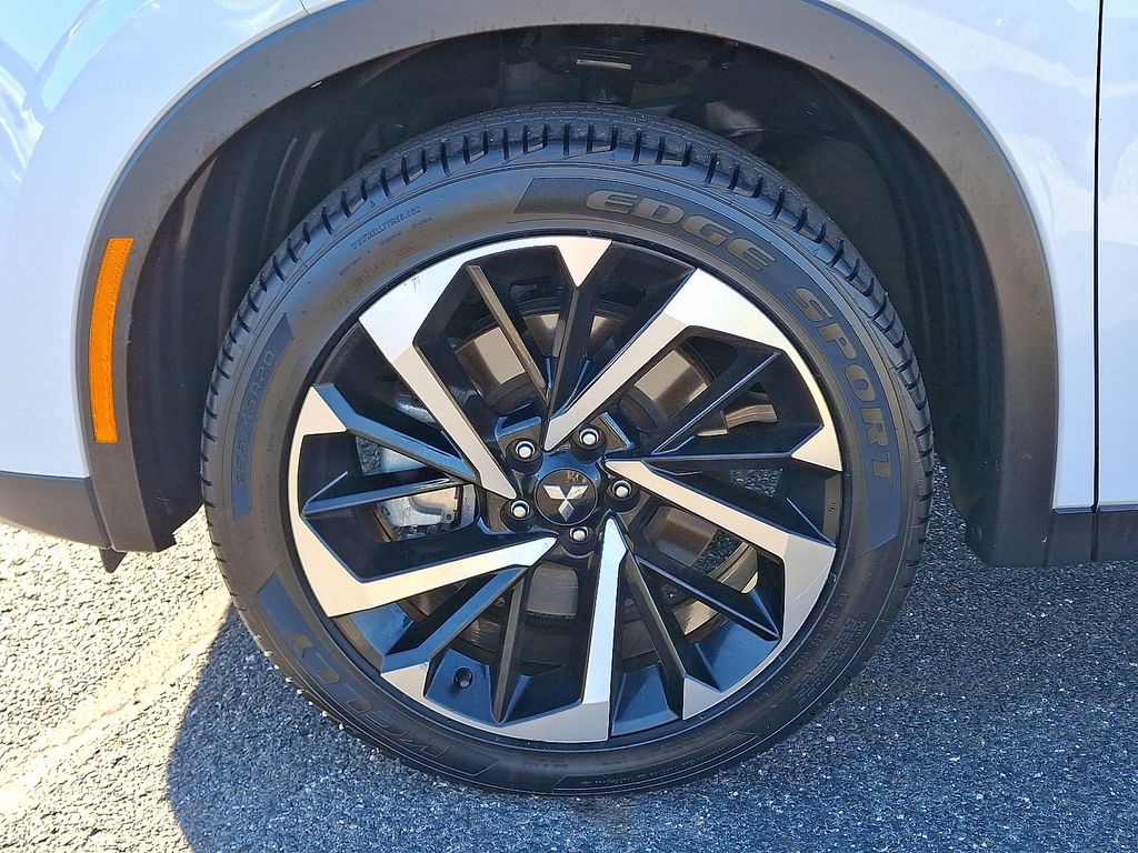 used 2023 Mitsubishi Outlander car, priced at $21,502