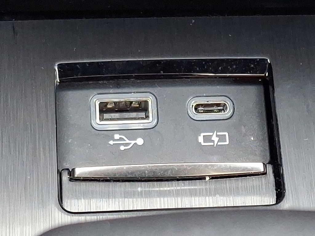 2024 Lexus ES Hybrid 300h 24