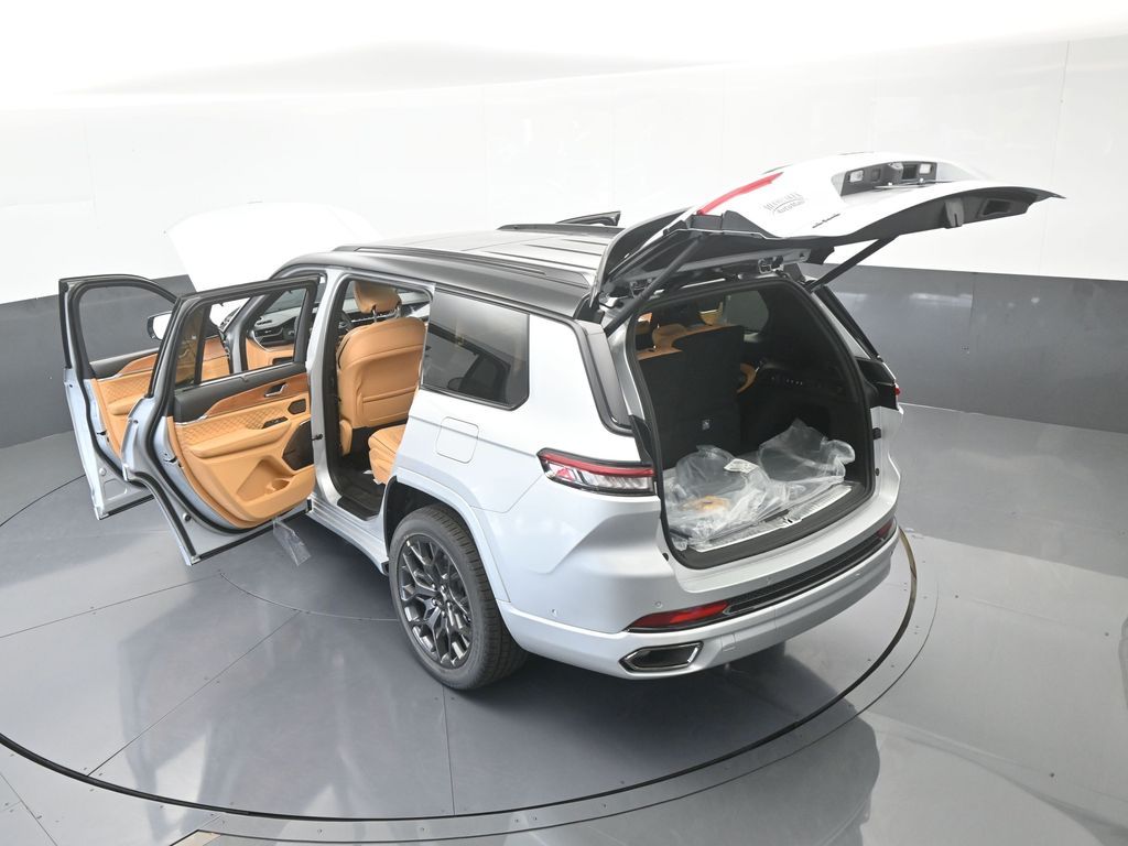 New 2025 Silver Zynith Jeep Summit image 65