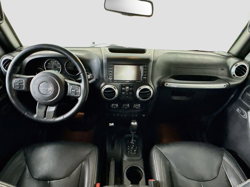 Thumbnail: 2017 Jeep Wrangler - 13