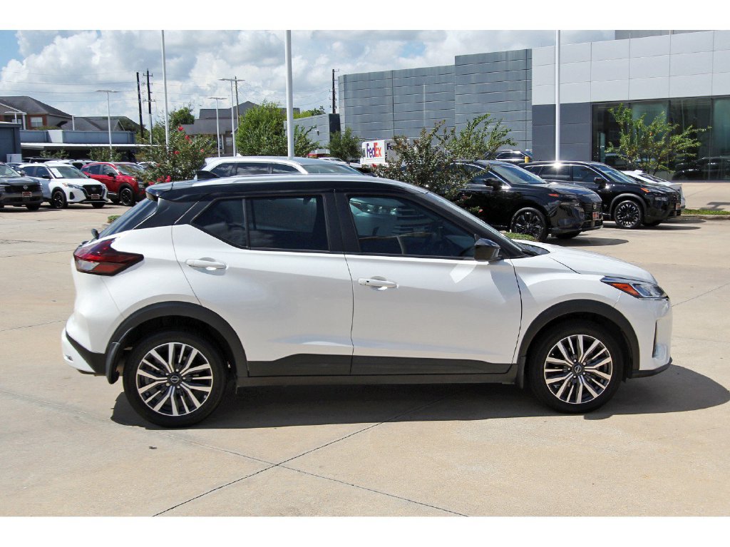 2024 Nissan Kicks SV White at Central Houston Nissan
