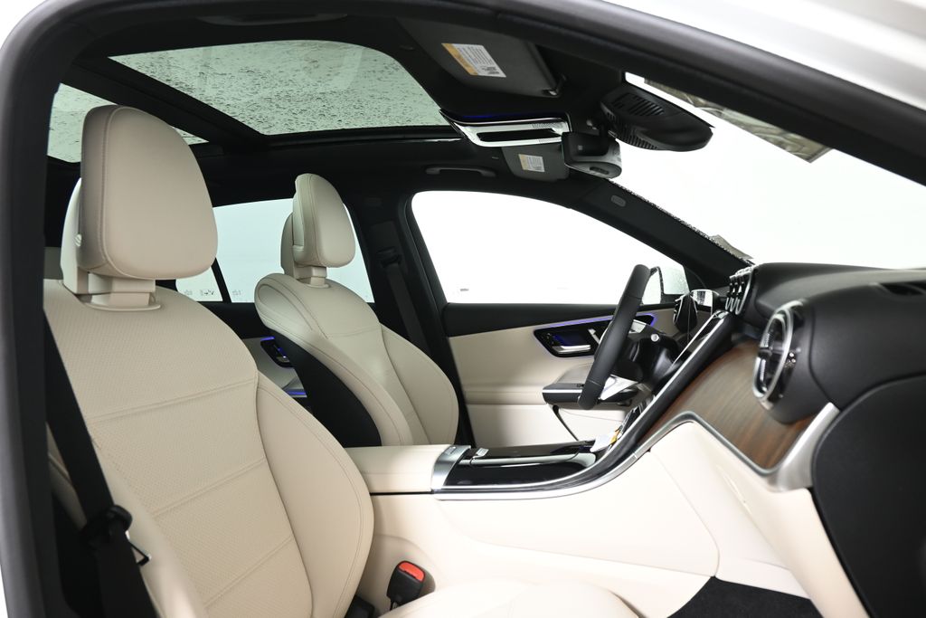 Thumbnail: 2026 Mercedes-Benz GLC - 21