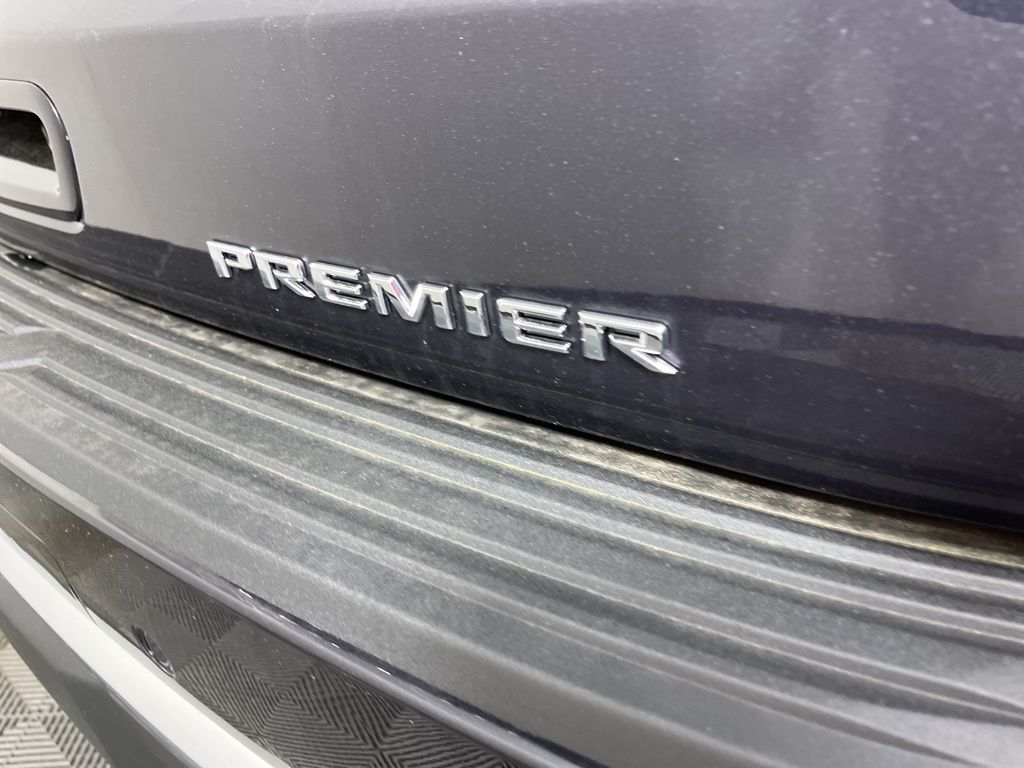 2025 Chevrolet Suburban Premier 4