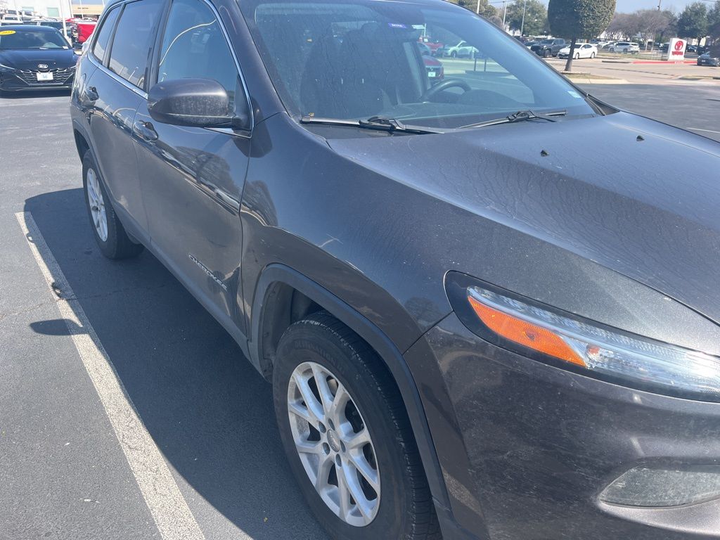 Thumbnail: 2017 Jeep Cherokee - 3