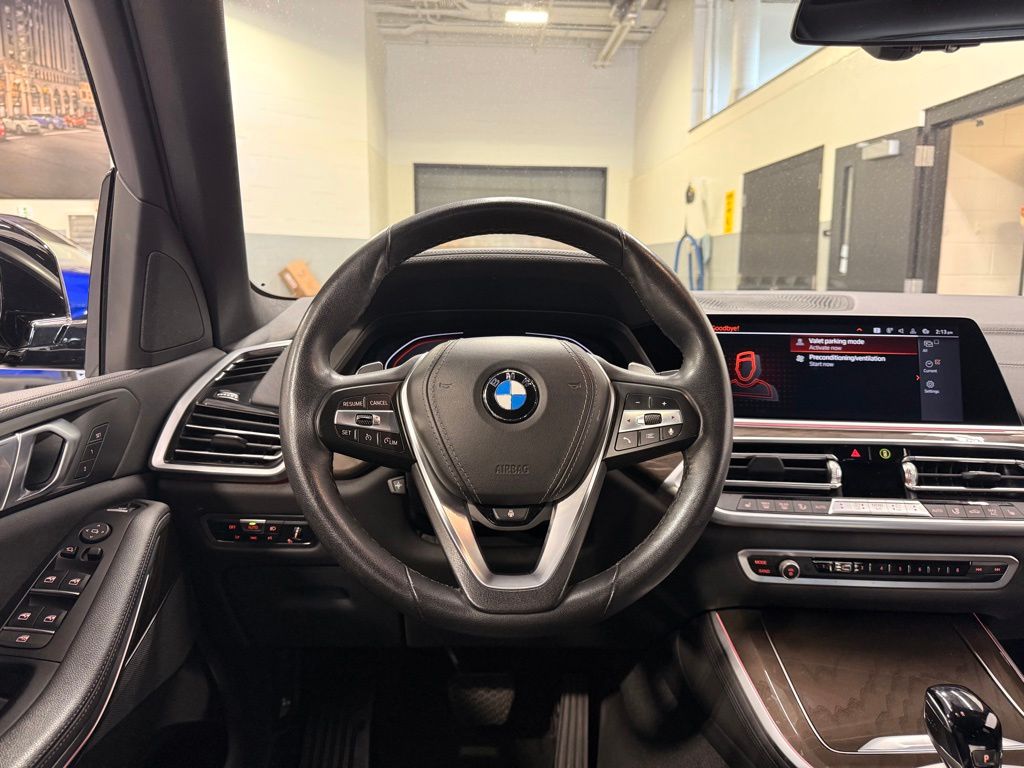 Thumbnail: 2022 BMW X5 - 25