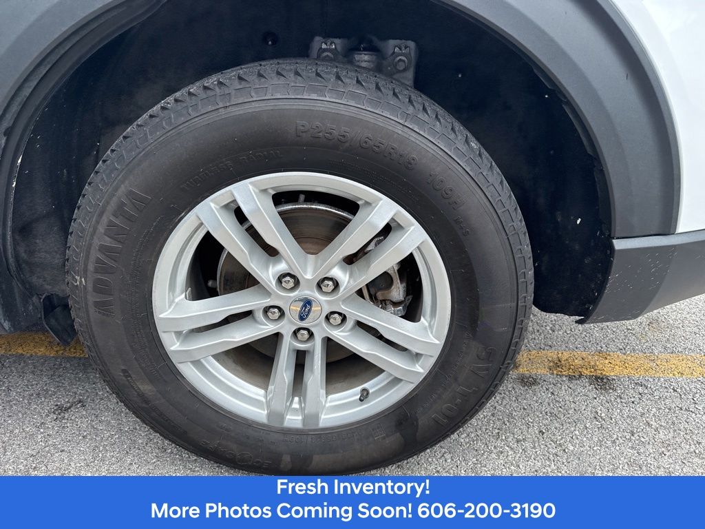 View vehicle photo 7