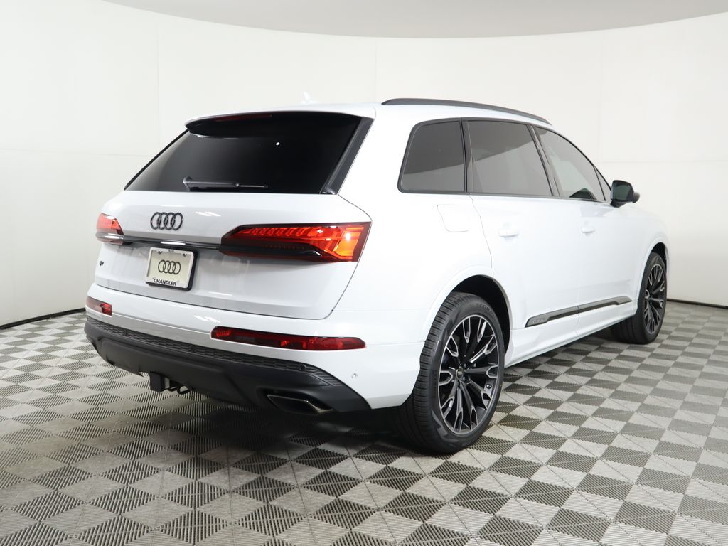 2025 Audi Q7  5