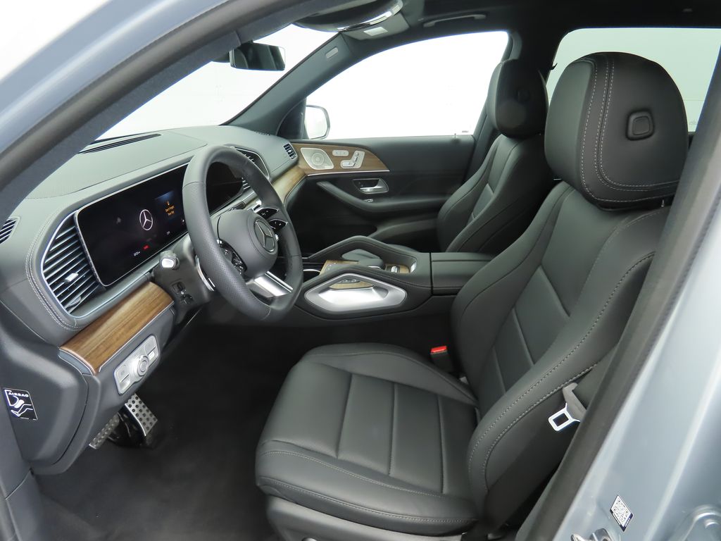 2025 Mercedes-Benz GLS 450 4MATIC 21