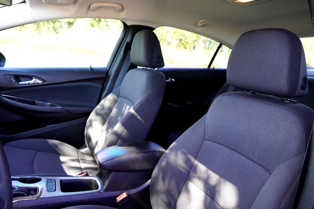 Used Car 2018 Chevrolet Cruze  Ls For Sale Under $10,000 In Taylor, Texas