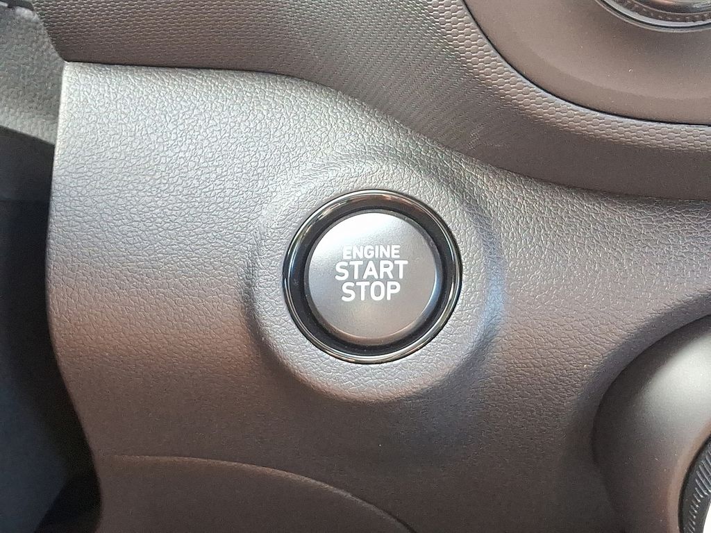 Thumbnail: 2025 Hyundai Venue - 23