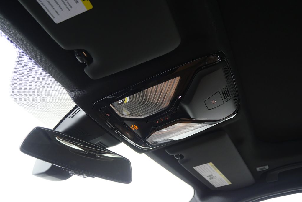 Thumbnail: 2026 BMW 3 Series - 21