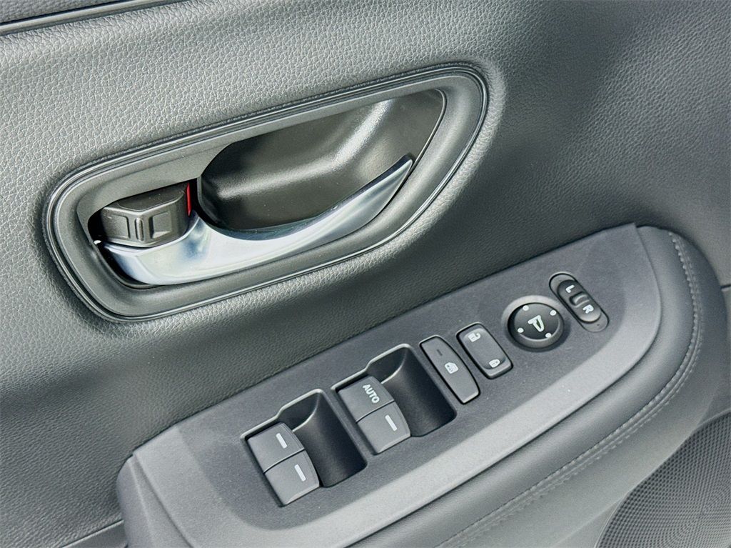 Used Car 2025 Honda Hr-v  Lx For Sale Under $30,000 In Austin, Texas