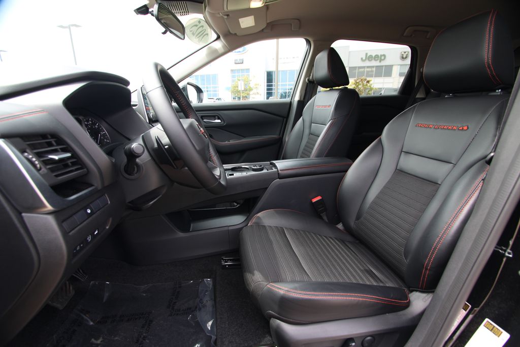 Used 2025 Nissan Rogue SUV