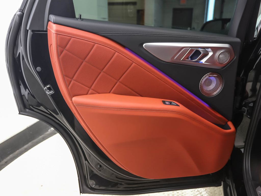 Thumbnail: 2026 BMW XM - 20