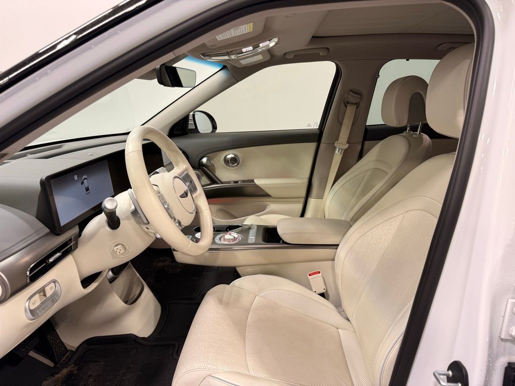 Thumbnail: 2023 Genesis GV60 - 10