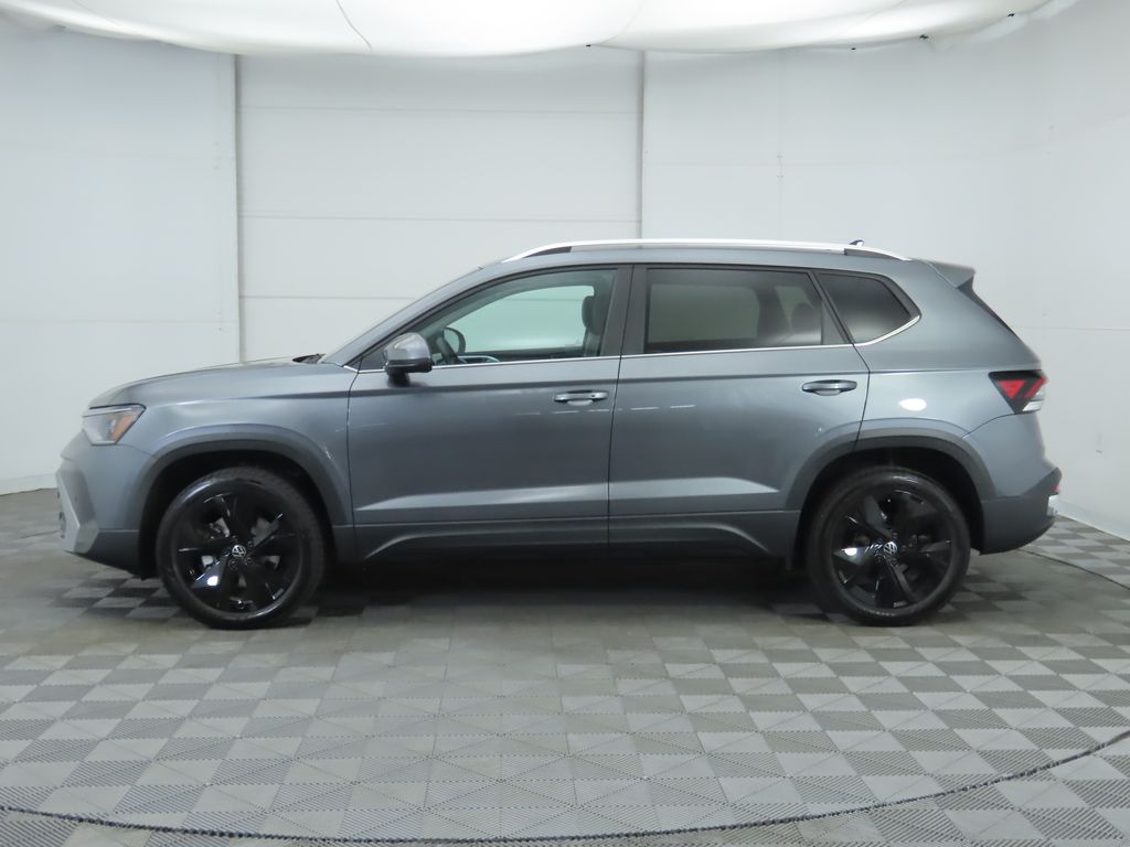 Thumbnail: 2025 Volkswagen Taos - 8