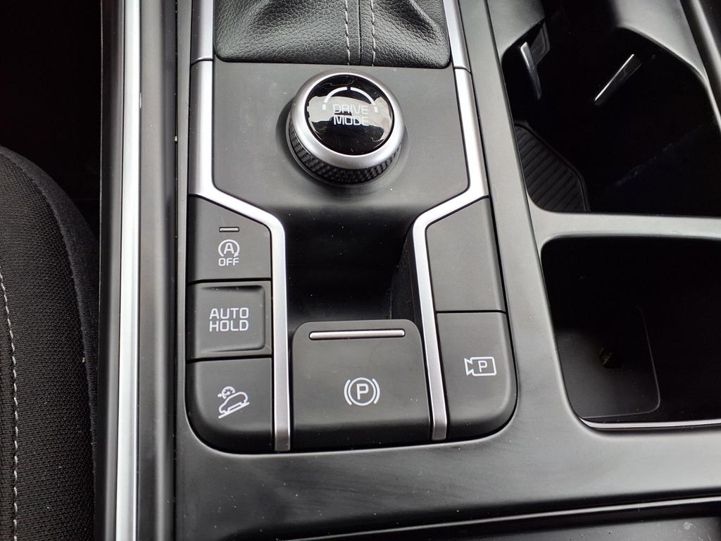2026 Kia Sorento LX White at Shottenkirk Kia Fort Bend