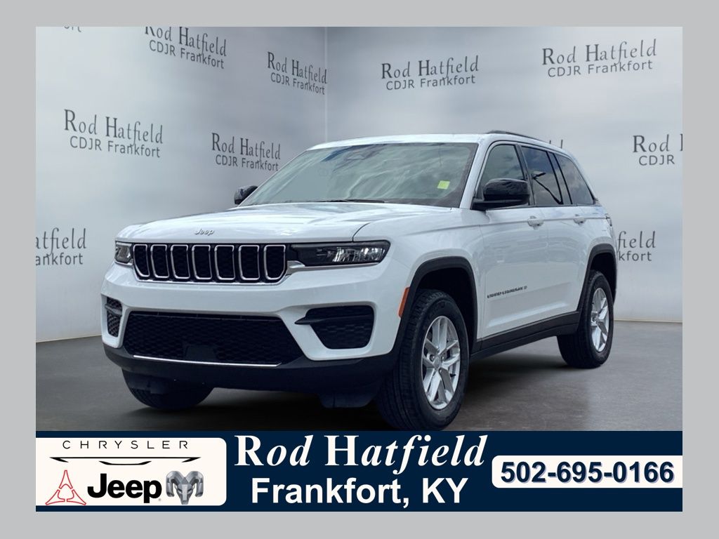 Bright White Clearcoat 2026 Jeep Grand Cherokee SUV / Crossover Four-Wheel Drive 8-Speed Automatic