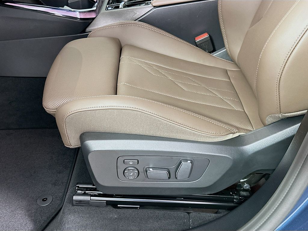 Thumbnail: 2026 BMW X3 - 21