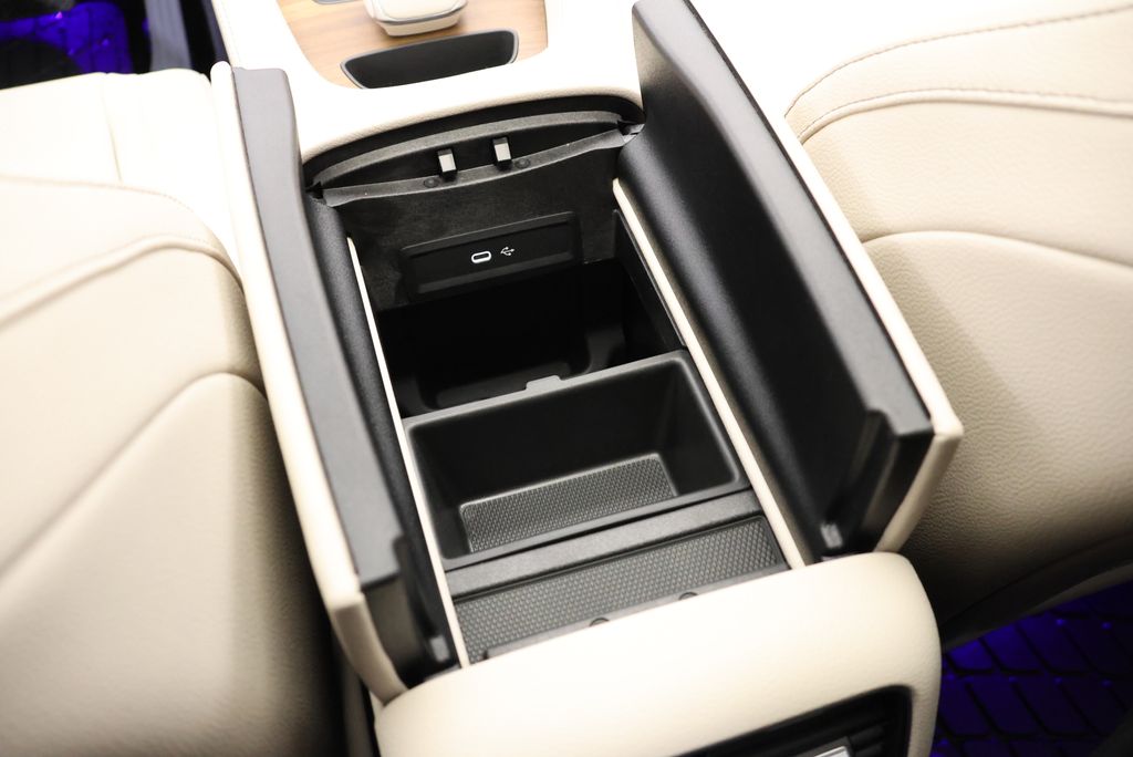 Thumbnail: 2026 Mercedes-Benz GLE - 30