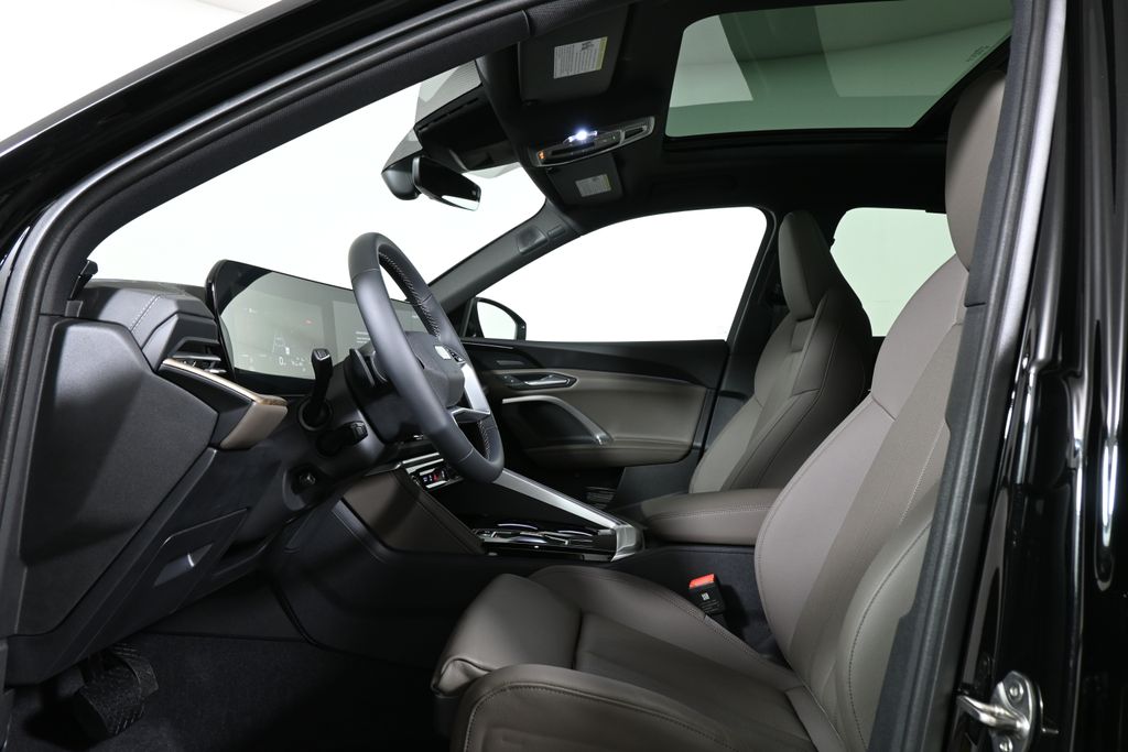 Thumbnail: 2025 Audi Q5 - 3