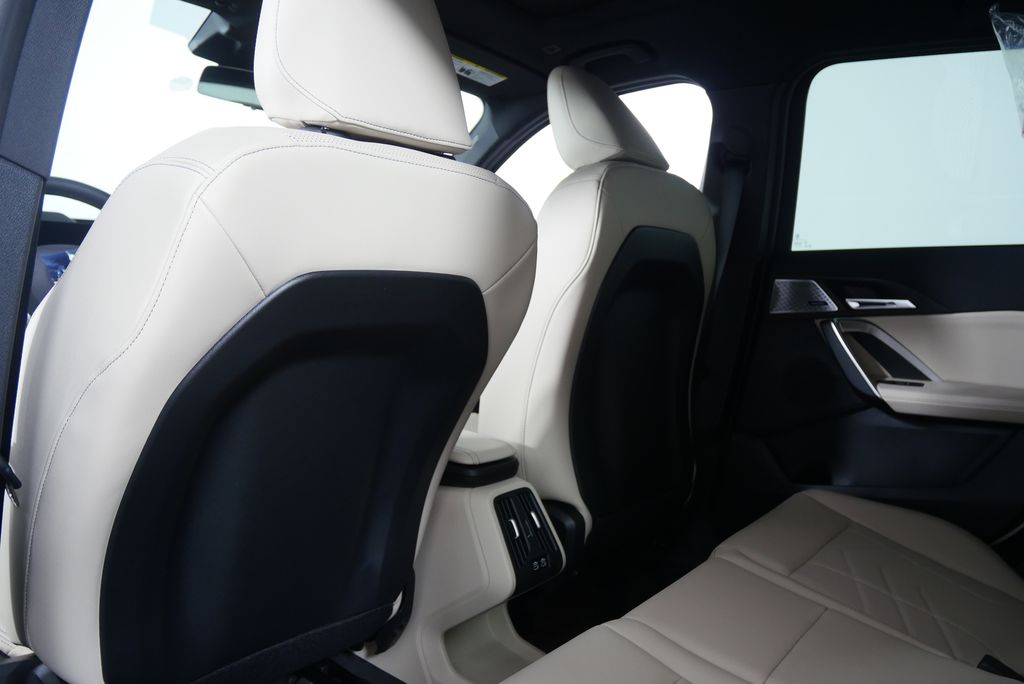 Thumbnail: 2025 BMW X1 - 16