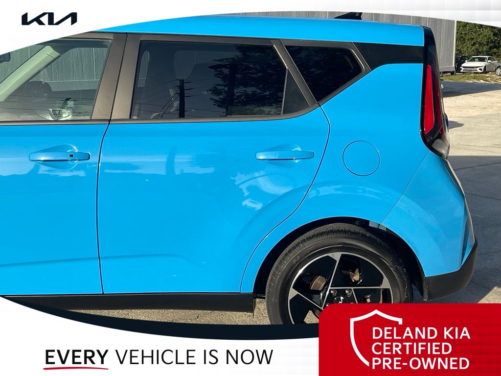 2023 Kia Soul EX - Photo 11